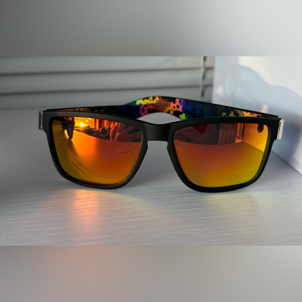 This amazing pair could be unisex